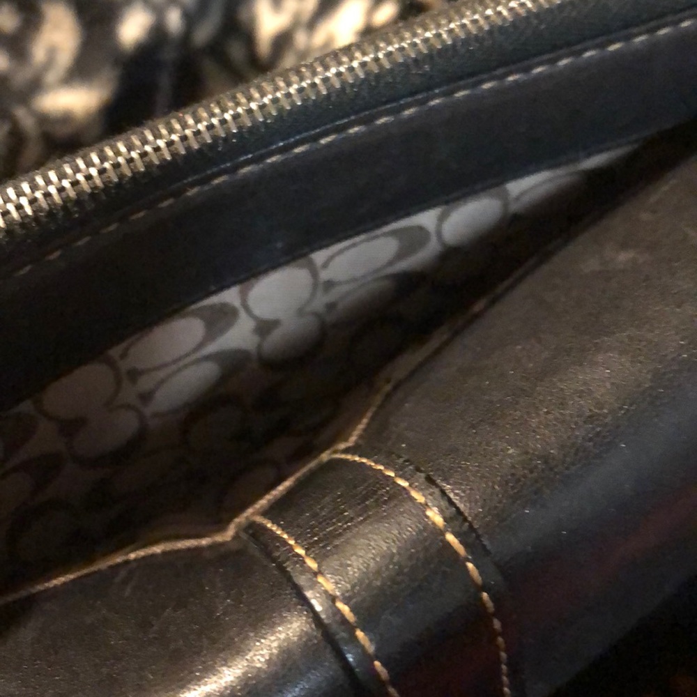 Coach Wallet - Picture 8 of 8